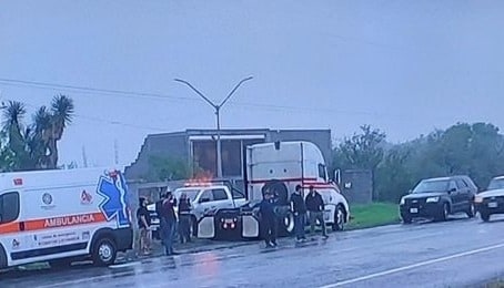 El escolta del Secretario de Seguridad Pública de Abasolo murió tras ser atacado a balazos por hombres armados mientras atendía un accidente vial, ayer en la Carretera a Monclova.