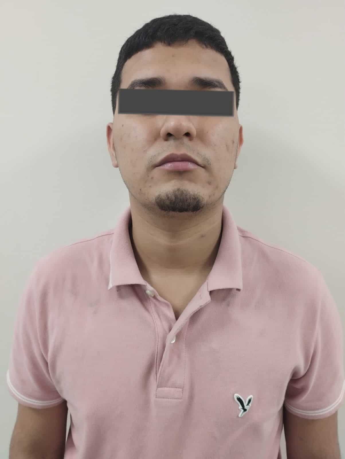 El presunto responsable de la muerte de un joven, hace casi un año en el municipio de Apodaca, fue detenido por elementos de la Agencia Estatal de Investigaciones mediante orden de aprehensión por homicidio calificado.