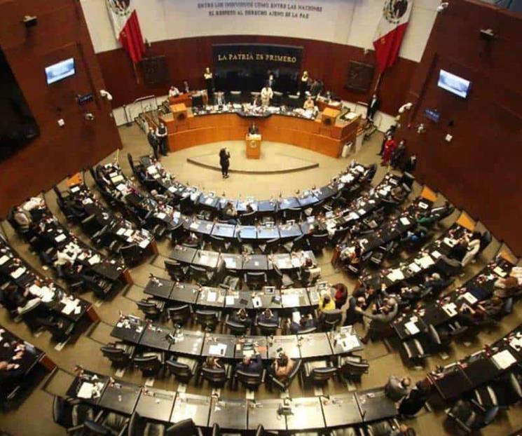 Senadores marcelistas entregan propuesta presupuestal