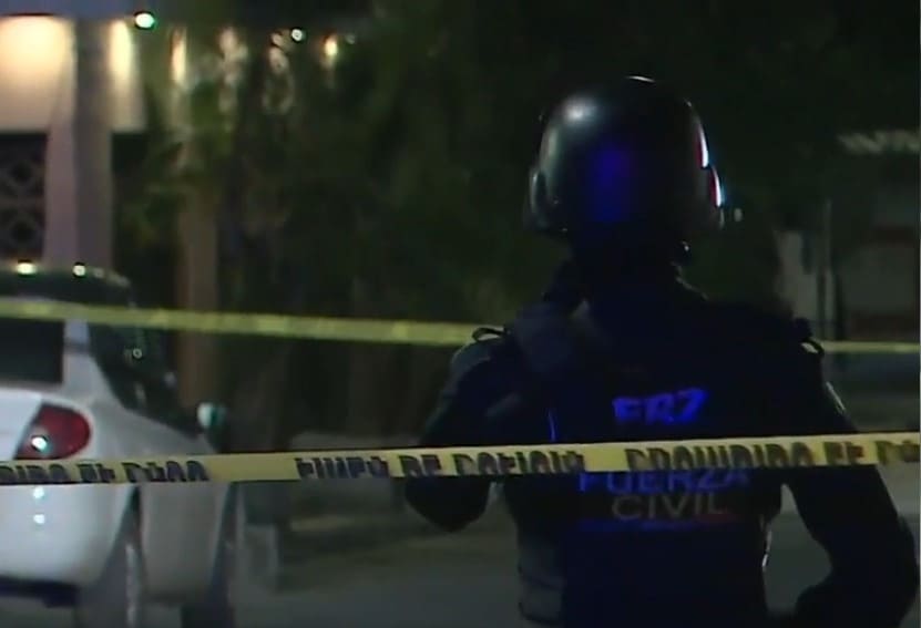 La ola de violencia no da tregua a las autoridades, ahora un hombre fue ejecutado a balazos, por hombres armados, cuando caminaba por calles de la Colonia Francisco Villa al norte de la ciudad.
