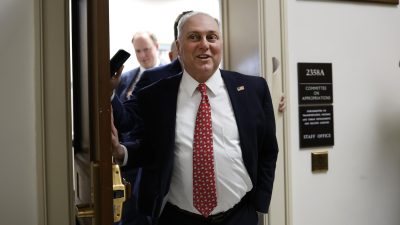 Proponen a Steve Scalise pero no alcanza votos necesarios
