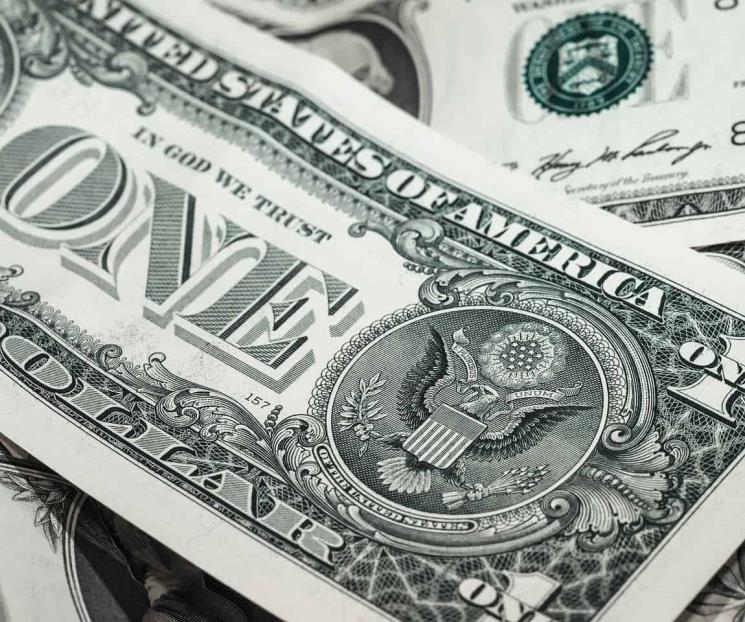 Dólar abre en 17.9 pesos al mayoreo este viernes