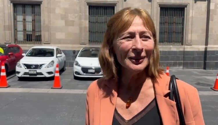 Tatiana Clouthier acude ‘a platicar’ con AMLO