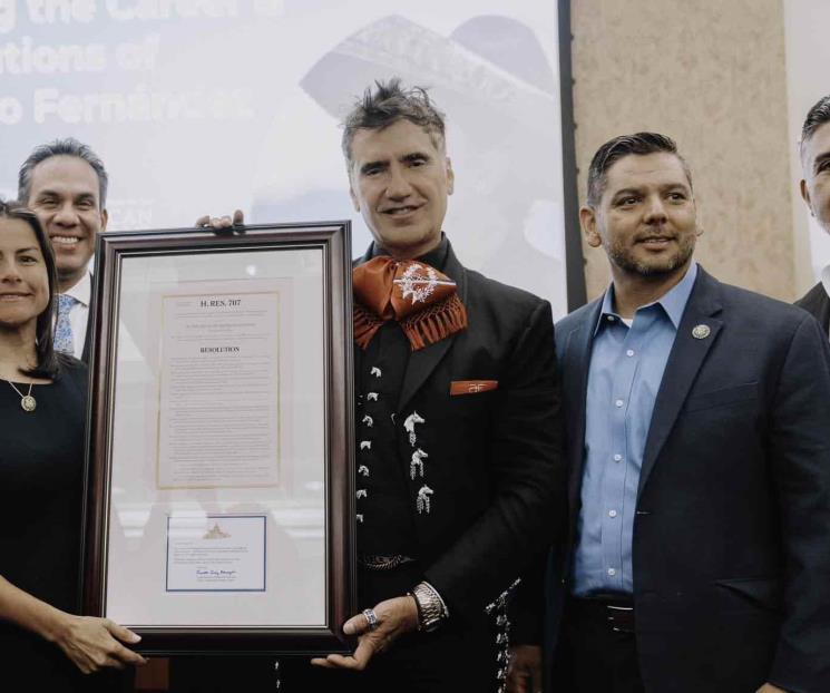 Los Fernández somos México: El Potrillo