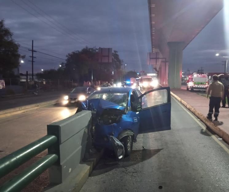 Muere tras estrellarse con muro en Guadalupe