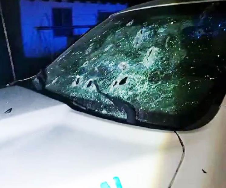 Balean a 3 policías en Anáhuac