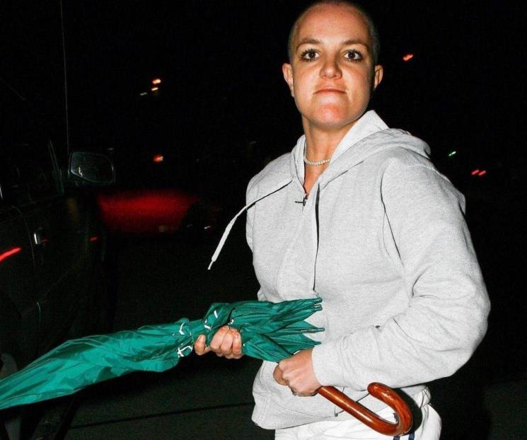 Britney Spears revela por qué se rapó en el 2007 Britney Spears revela por qué se rapó en el 2007