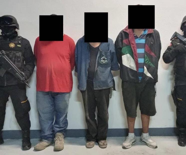 Detienen a presuntos delincuentes Detienen a presuntos delincuentes