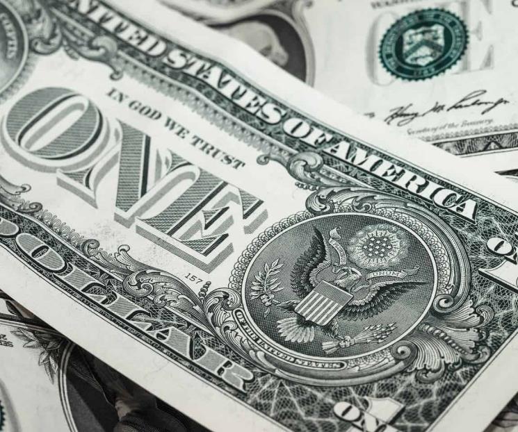 Dólar abre al alza en 18.06 pesos al mayoreo