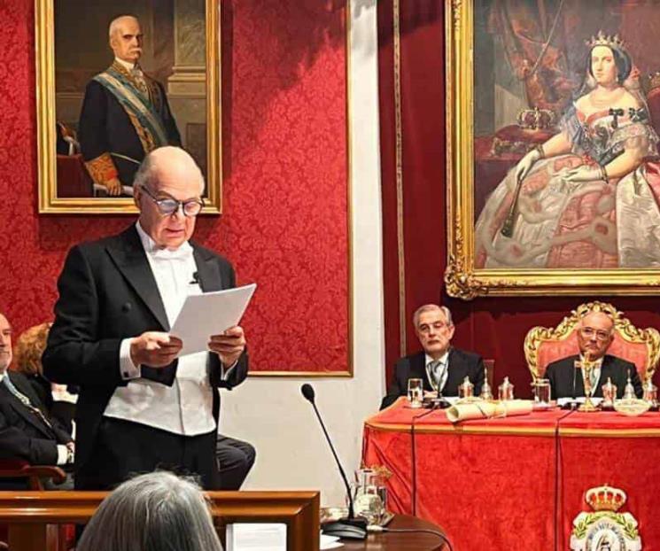 Enrique Krauze ingresa a Real Academia de Ciencias Morales