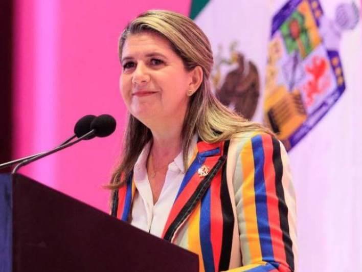 Dan apoyo a migrantes