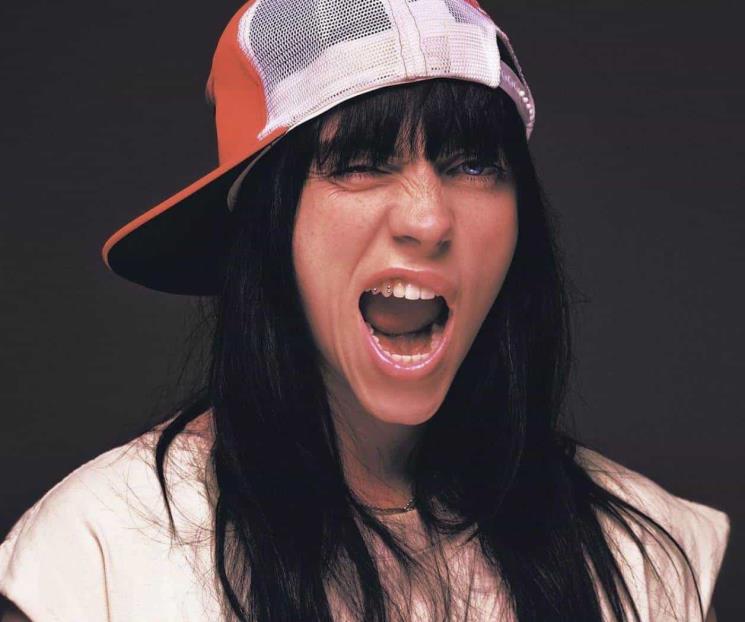 Impacta Billie Eilish con nuevo y raro tatuaje en la espalda