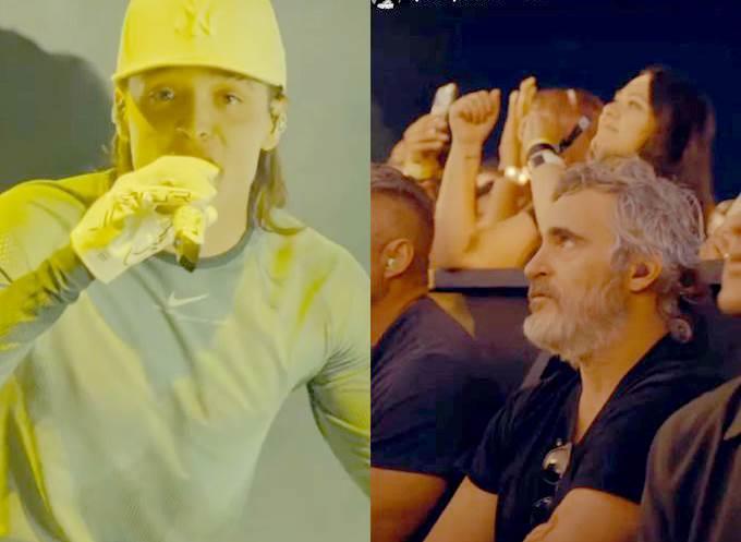 Captan a Joaquin Phoenix en concierto de Peso Pluma