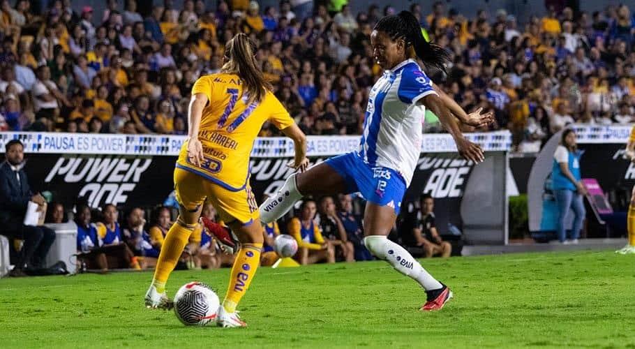 Pierden felinas invicto ante Rayadas