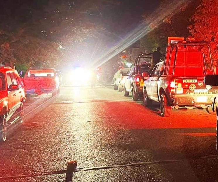 Ejecutan a hombre frente a plaza