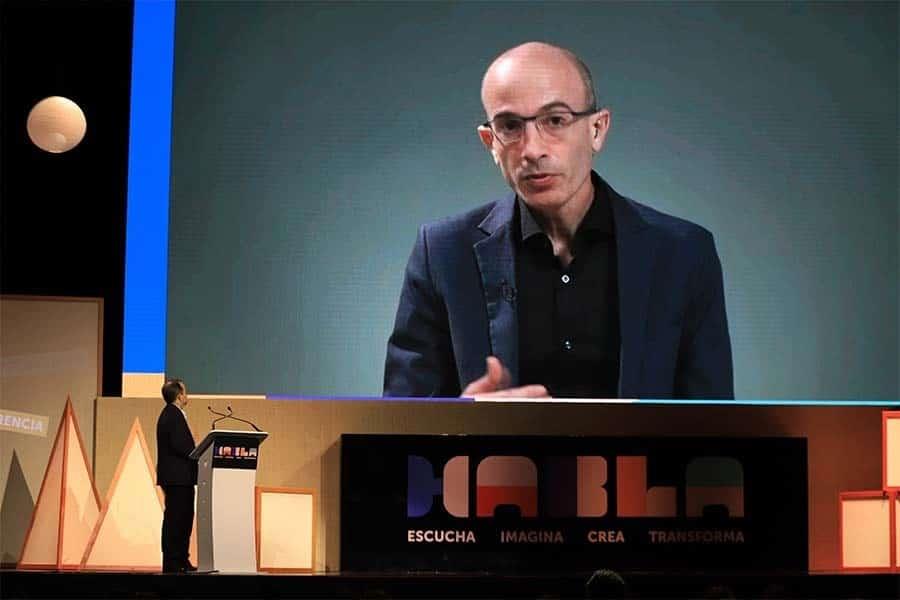 Tener mentes flexibles, reto del futuro de la educación