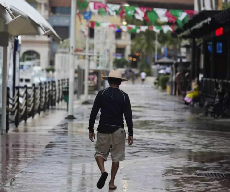 AMLO anuncia saldo blanco tras paso de Norma en BCS