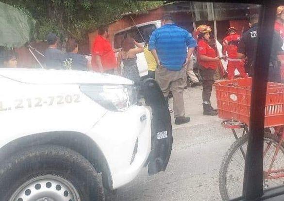 Choque estrellamiento deja dos lesionados en Linares