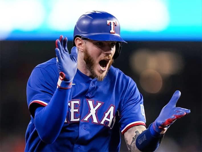 Iguala Rangers a los Astros en Houston