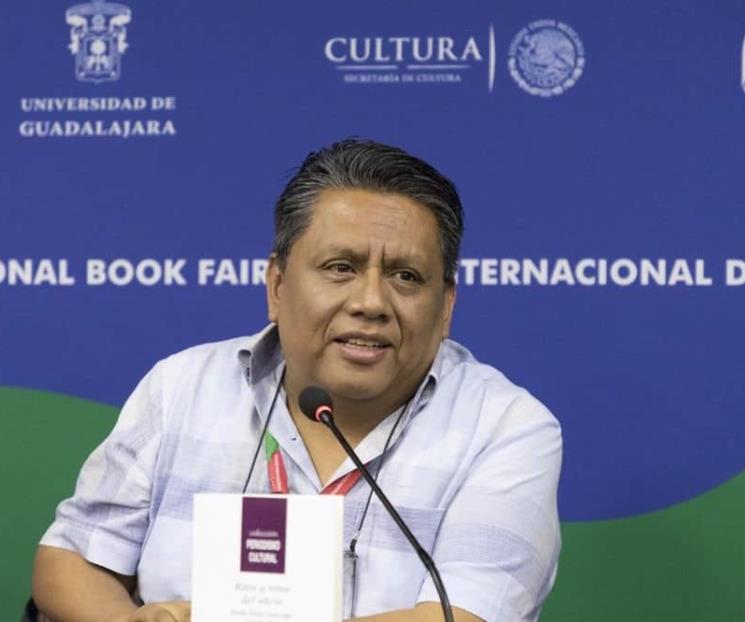Jesús Alejo Santiago, reconocido por su labor periodística