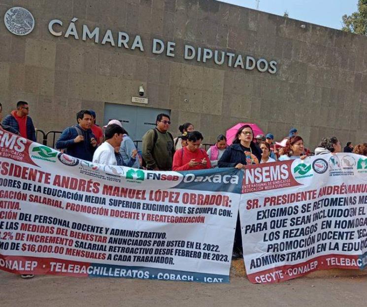 Manifestantes bloquean totalmente accesos de San Lázaro