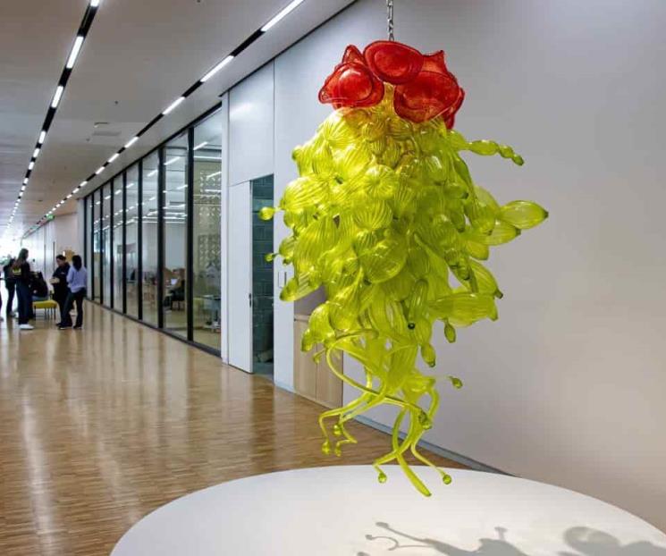 Da la UDEM bienvenida a obra de Dale Chihuly