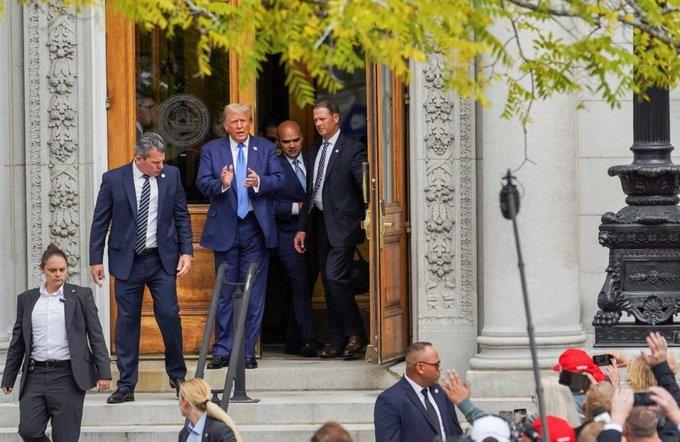 Se compara Donald Trump con Nelson Mandela