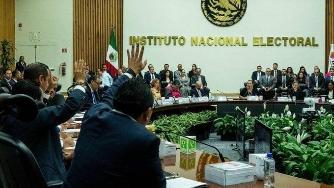 INE aprueba postulación de 5 mujeres a gubernaturas en 2024