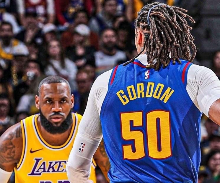 Vencen Nuggets a los Lakers