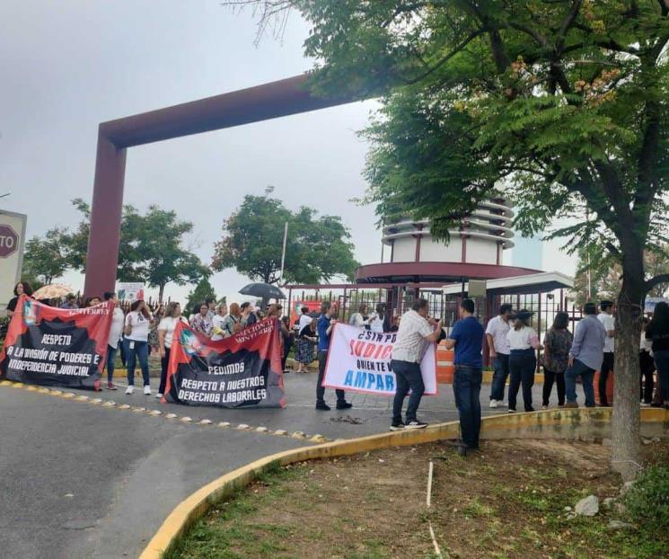 Amplían paro de labores en PJF: Continúan protesta