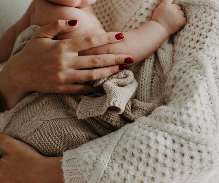 Contra cáncer de mama, revisión personal y especializada Contra cáncer de mama, revisión personal y especializada