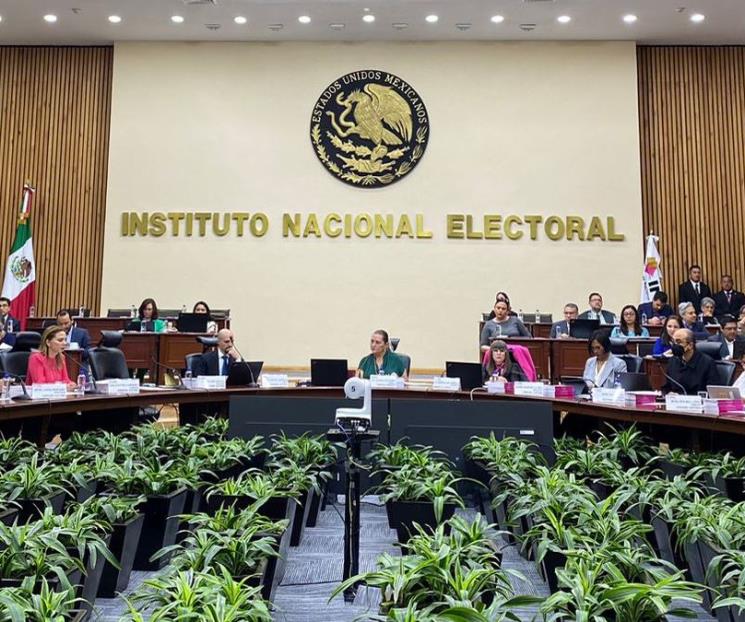 Defienden Tribunal e INE presupuesto