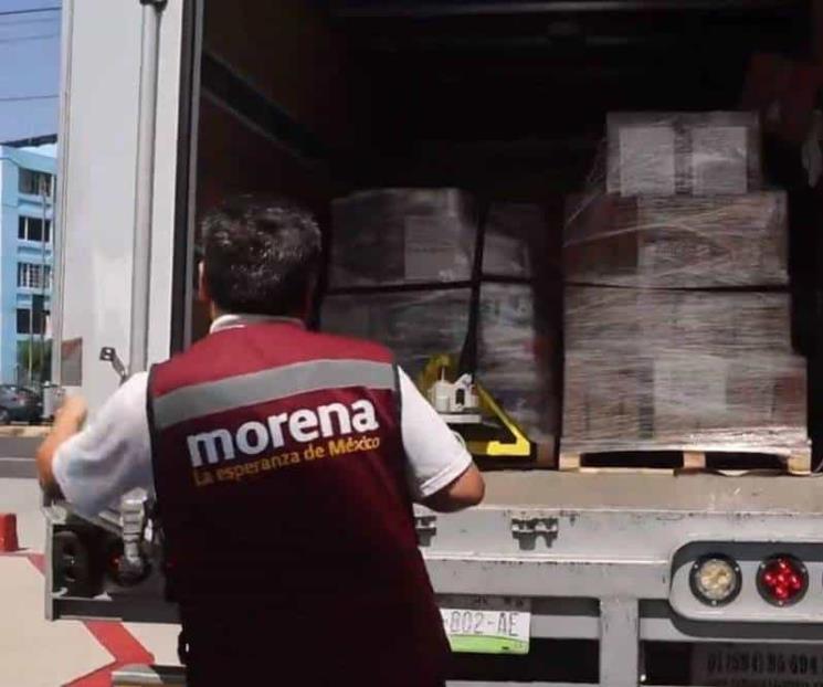 Morena entrega ayuda a Marina para damnificados