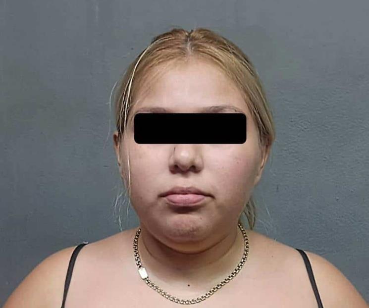 Caen con arma de fuego y droga