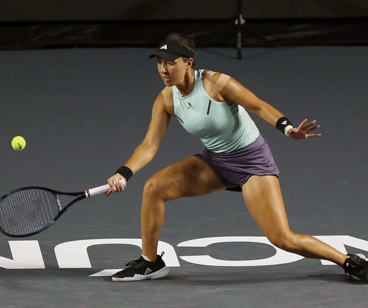 Avanza Pegula a la semifinal en Cancún