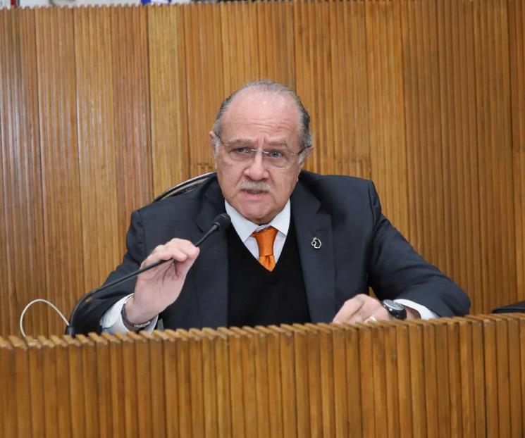 Afirma Navarro ante diputados que será gobernador interino