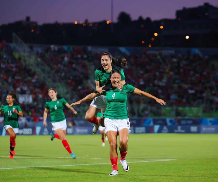 Vence Tri Femenil a Chile y gana oro en Juegos Panamericanos