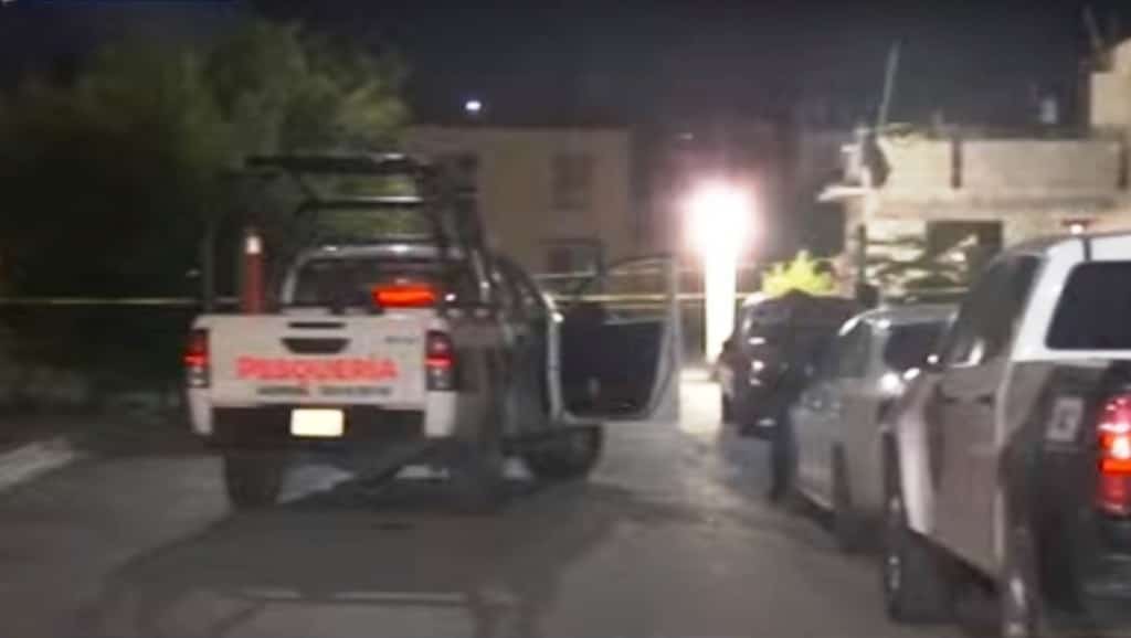 Dos hombres armados ingresaron al interior de una vivienda ubicada en la Colonia Las Haciendas en Pesquería, donde ejecutaron a un hombre de varios balazos frente a su familia.