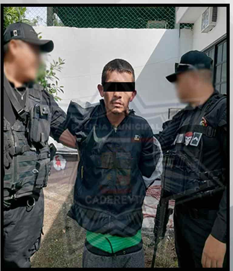 Las autoridades policiacas de Cadereyta, detuvieron a un hombre, que tenía varios días desmantelando un negocio que actualmente, estaba cerrado al público.