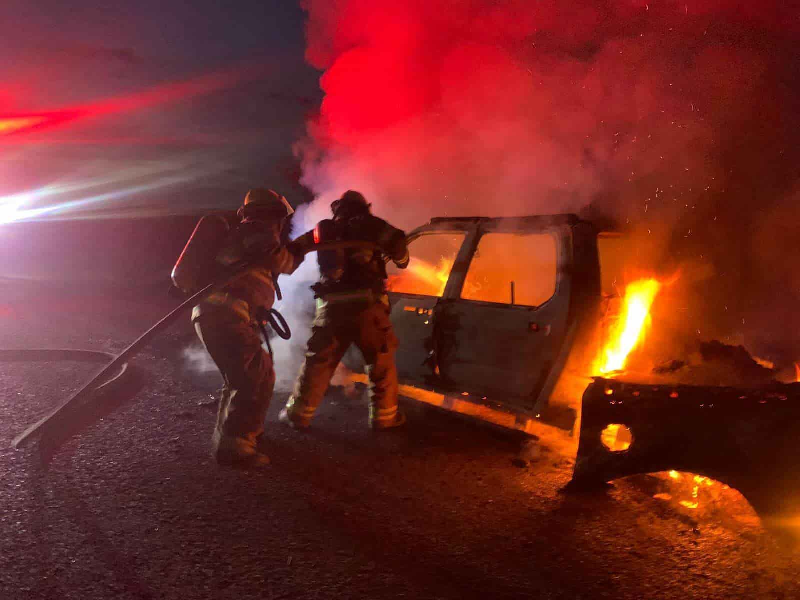 Los puestos de socorro se movilizaron al municipio de Linares, al reportarse el incendio de una camioneta en una comunidad de esta localidad al sur del estado.