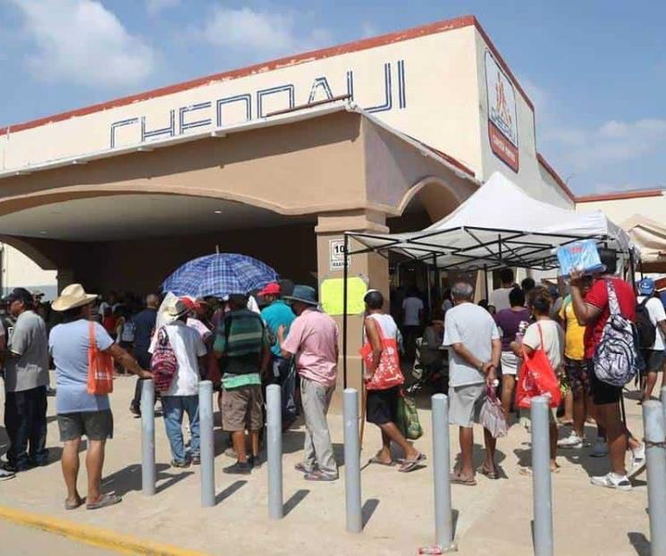 Genera reapertura de tiendas en Acapulco alegría y enojo