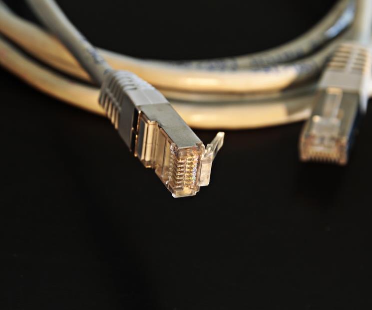 Empresas de telefonía ofrecen apoyos a damnificados Acapulco