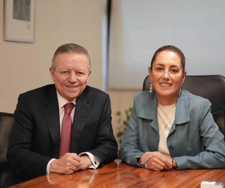 Tras presentar renuncia, Zaldívar se reúne con Sheinbaum Tras presentar renuncia, Zaldívar se reúne con Sheinbaum