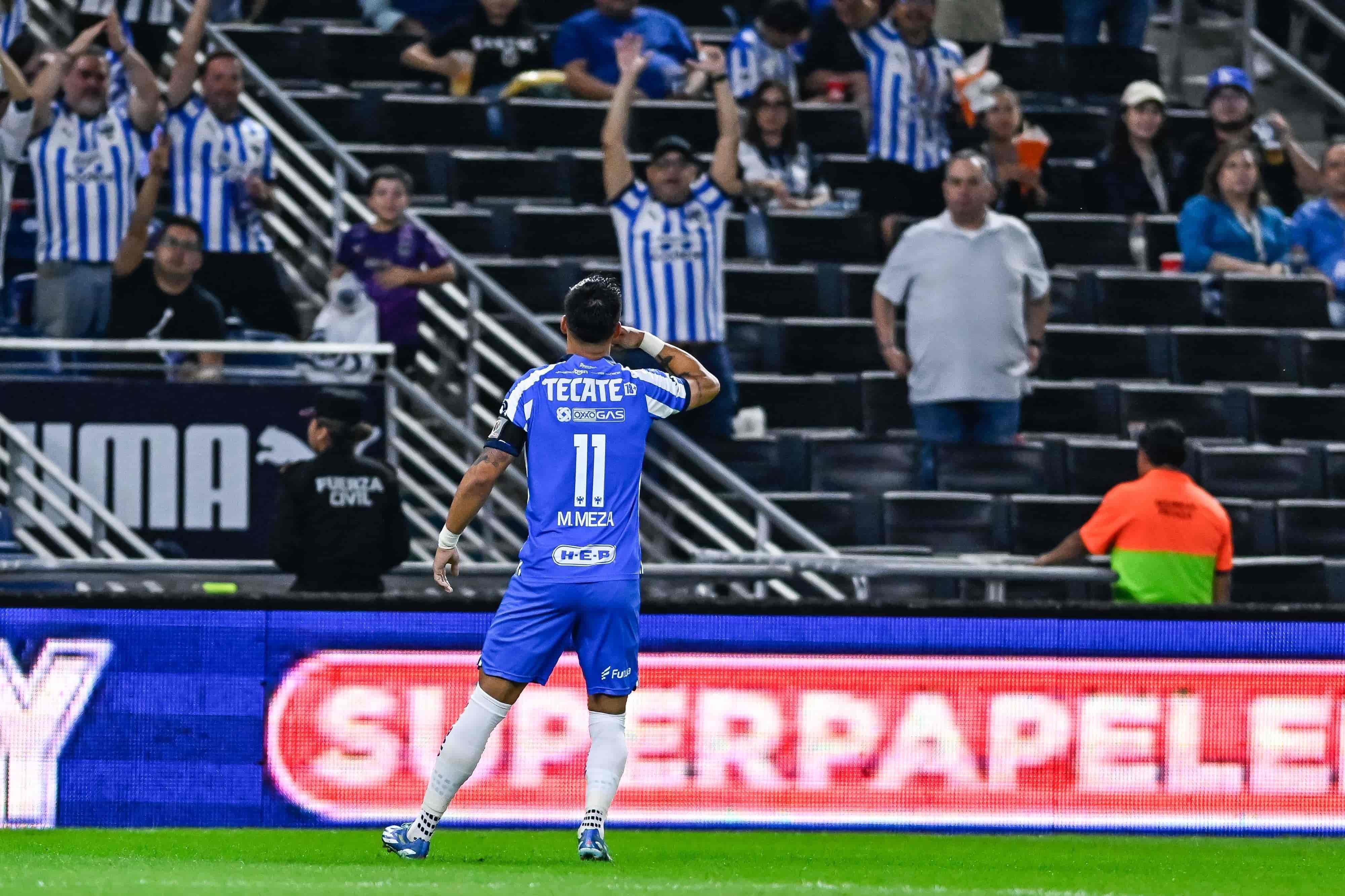 Maxi Meza hace el 1-0.