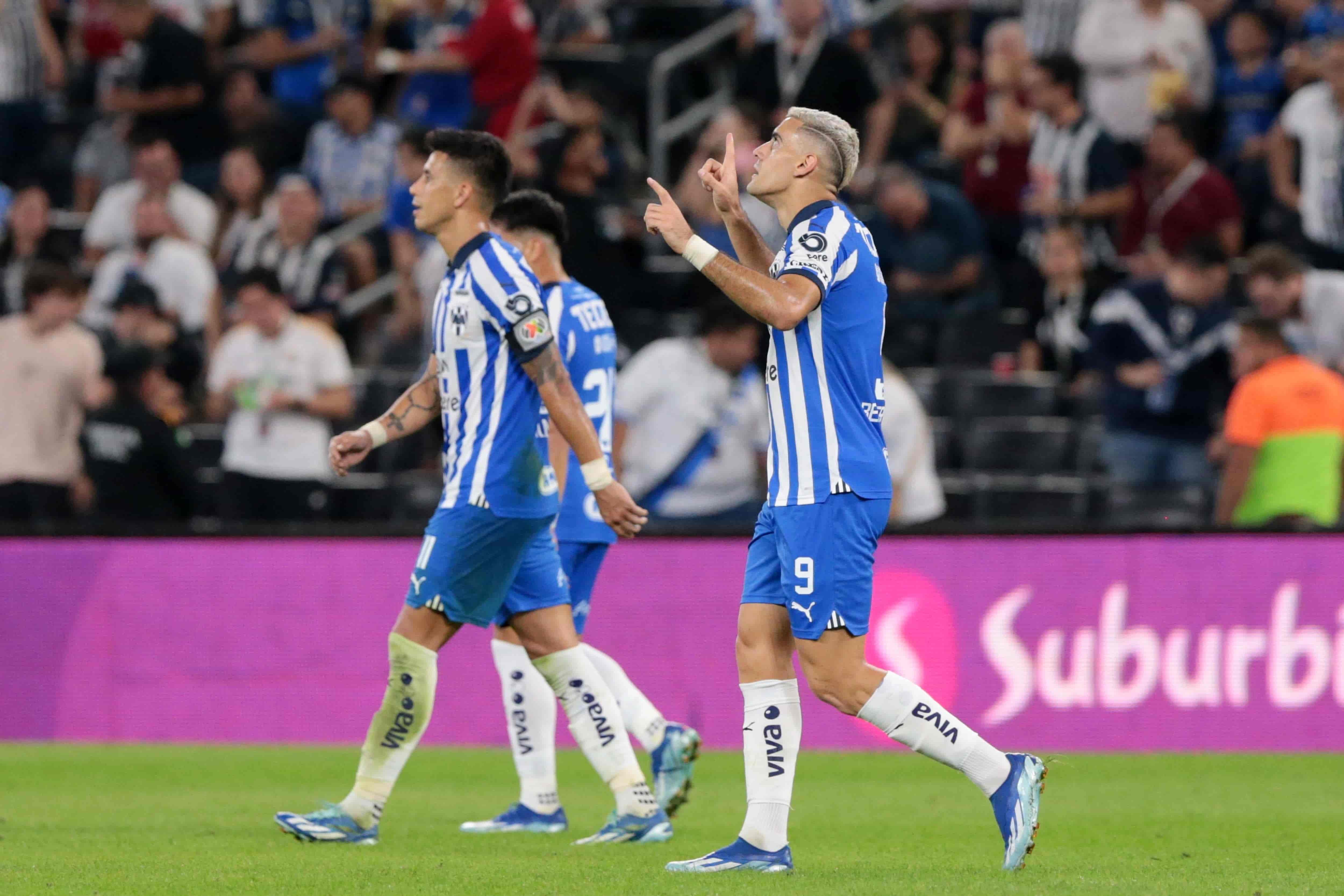 Germán Berterame hace el 2-0.
