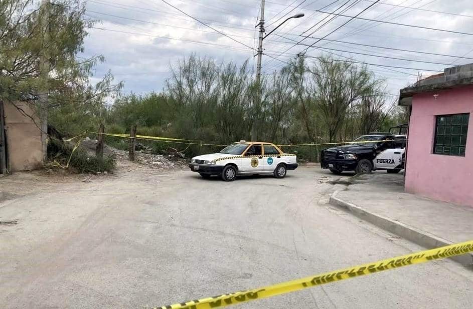 Un hombre que presuntamente, fue sorprendido cometiendo un robo en una vivienda, murió luego de ser linchado por los vecinos la Colonia La Realidad, en Monterrey.