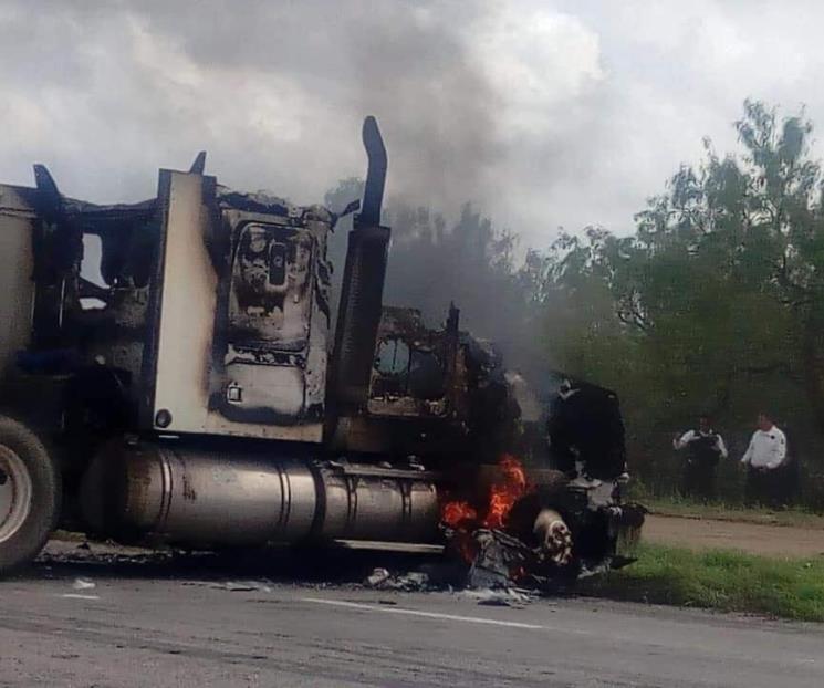 Reportan bloqueos en la Carretera a Reynosa
