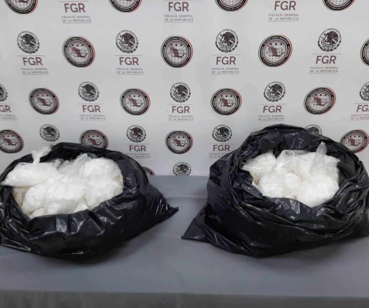 Detienen a mujer con droga