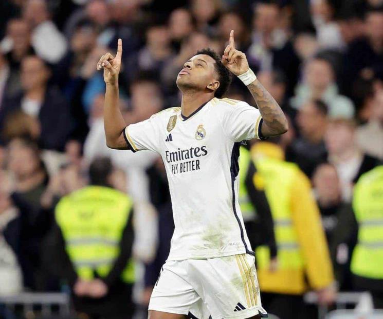 Golea el Real Madrid al Valencia en la Liga de España Golea el Real Madrid al Valencia en la Liga de España