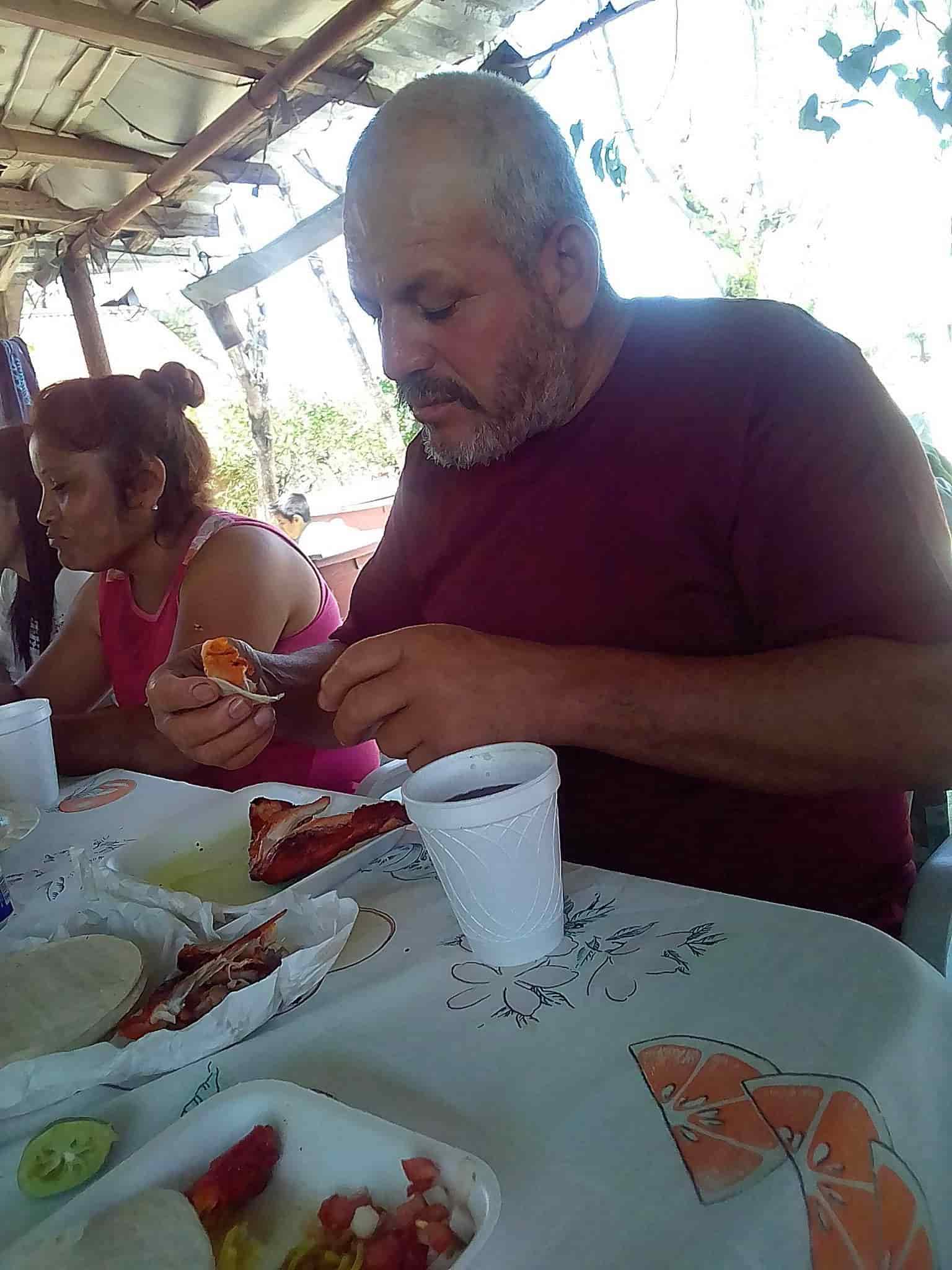 A un mes de su desaparición, familiares de un hombre que la tercera edad, que desapareció al acudir a una cabalgata en el municipio de Linares, solicitaron a las autoridades estatales, que no den carpetazo a su caso.